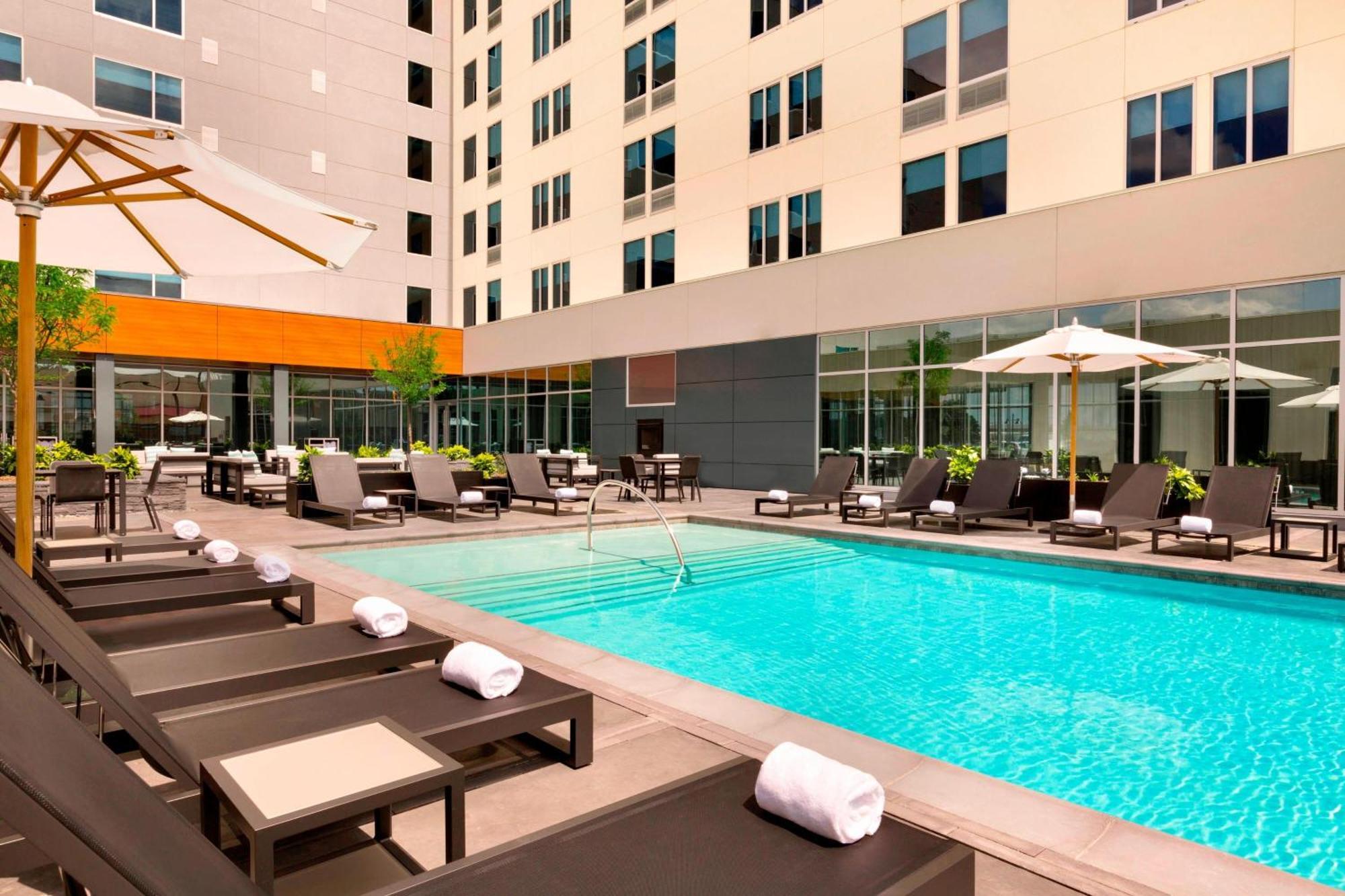 Aloft Dallas Love Field Экстерьер фото