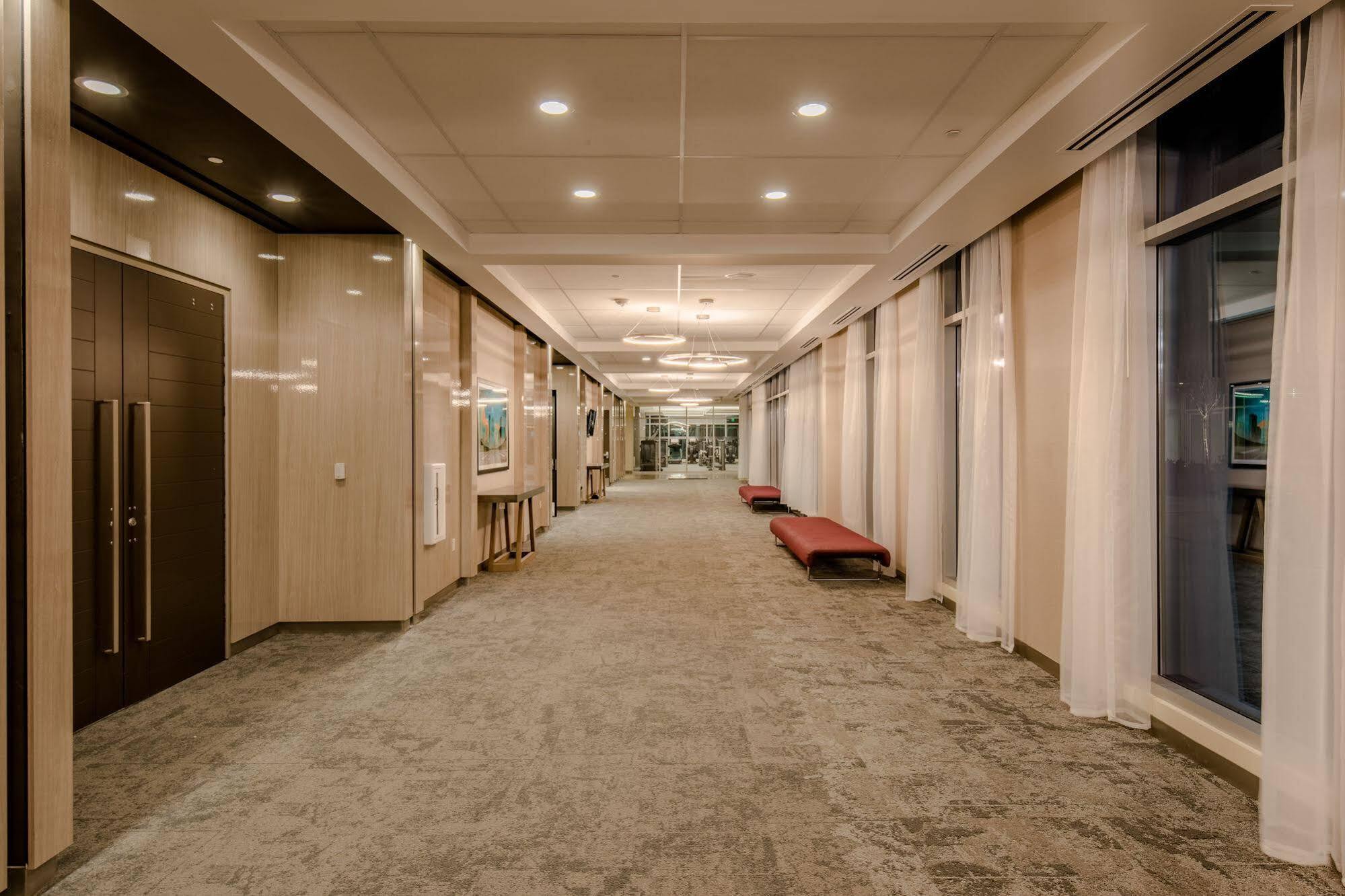 Aloft Dallas Love Field Экстерьер фото